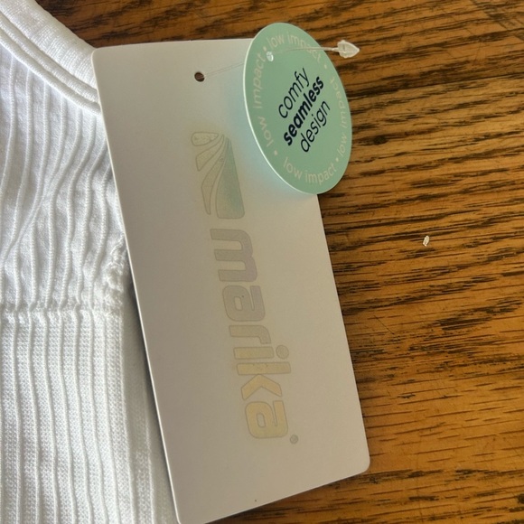 NWT Marika Haley Seamless Yoga Sport Bra Racerback White Textured Ridded Small - Picture 5 of 7